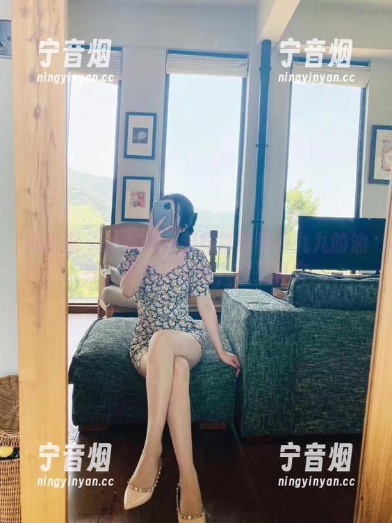 软妹小九九 微密圈 - 让我们一起欣赏软妹小九九的油亮,虽然无圣光,但更真实