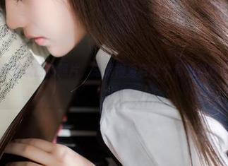 晃晃悠悠看完镜酱的照片，总觉得爱宕这个角色和我无数次对话！