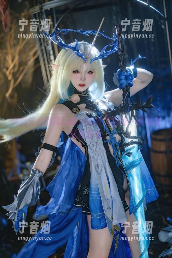 阿薰kaOri 突然觉得阿薰kaOri泳衣里的每一张写真都很耐玩